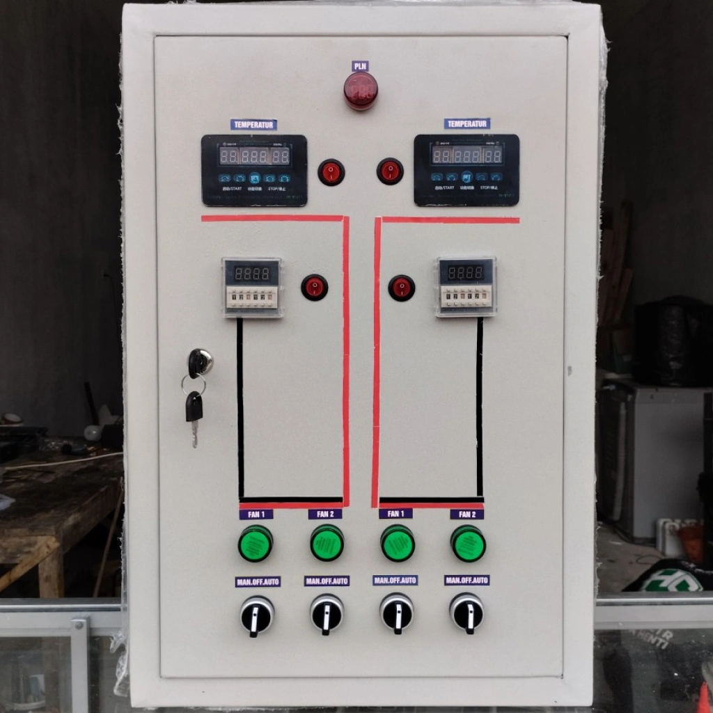 Panel Kontrol Untuk Perangkat Elektronik Dengan Potongan Presisi Menggunakan Mesin Laser Cutting.