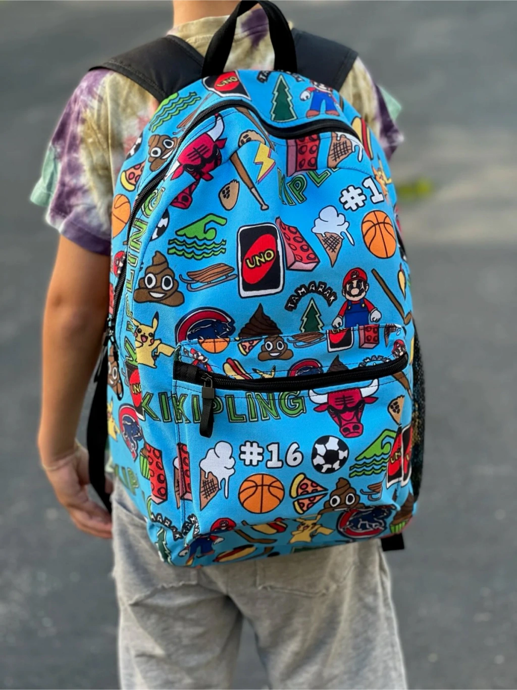Backpack Dengan Desain Warna-Warni Dan Motif Trendi, Cocok Untuk Sekolah, Kuliah, Dan Bekerja.