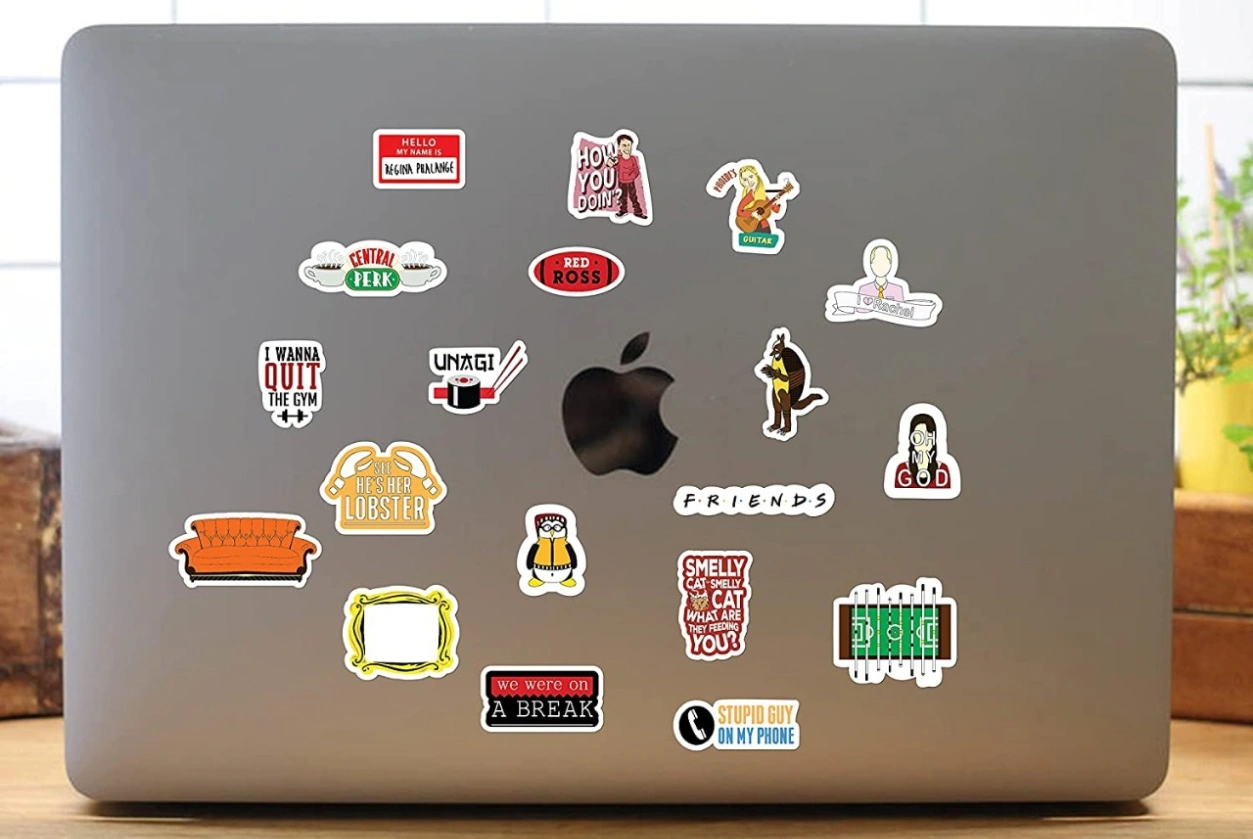 Stiker Pop Kultur Berbagai Tema Pada Laptop, Menambah Karakter Dan Personalisasi Pada Barang.